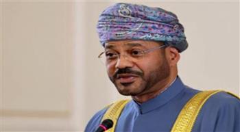 وزير الخارجية العماني: نلتزم بالقانون الدولي وضمان مرور آمن بلا رسوم في مضيق هرمز