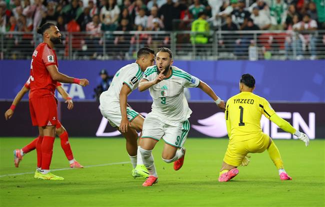 العرب في المونديال.. الجزائر يفوز على الأردن في الديربي والنشامى يودع البطولة  