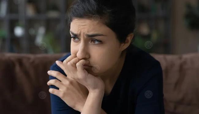 لا تخلطي بينهما.. فروق هامة بين المشاعر الإنسانية والمرض النفسي