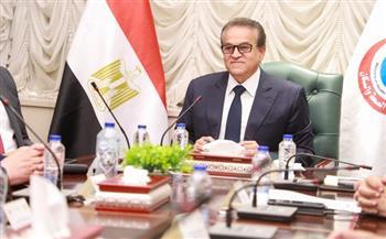 وزير الصحة يبحث مع رئيس مركز باراكير لطب العيون إنشاء فرع بالقاهرة