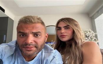 رامي صبري يحتفل بعيد ميلاد زوجته برسالة رومانسية مؤثرة