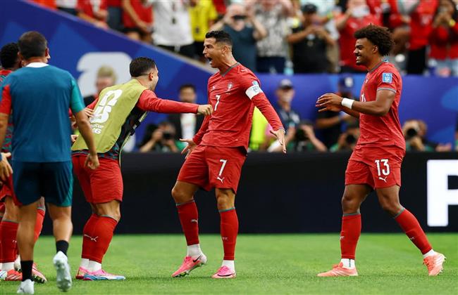 كأس العالم 2026.. حكم اللقاء يلغي هدفًا لأوزبكستان في شباك البرتغال  