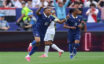 العرب في المونديال.. فرنسا تتقدم على العراق بهدف مبابي