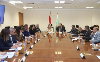 وزير الزراعة يبحث مع وفد حكومي وبرلماني بولندي زيادة فرص التبادل التجاري الزراعي