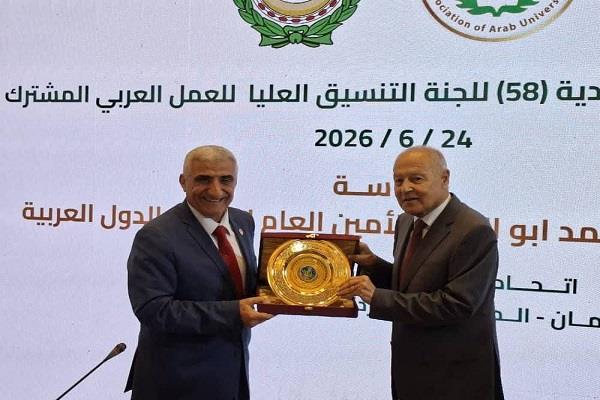 مدير عام "أكساد" يكرم أبو الغيط تقديراً لجهوده البارزة في دعم العمل العربي المشترك