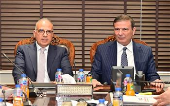 وزيرا الزراعة والري يبحثان مع وفد صيني فرص الاستثمار والشراكة في مجالات المياه والزراعة والتنمية