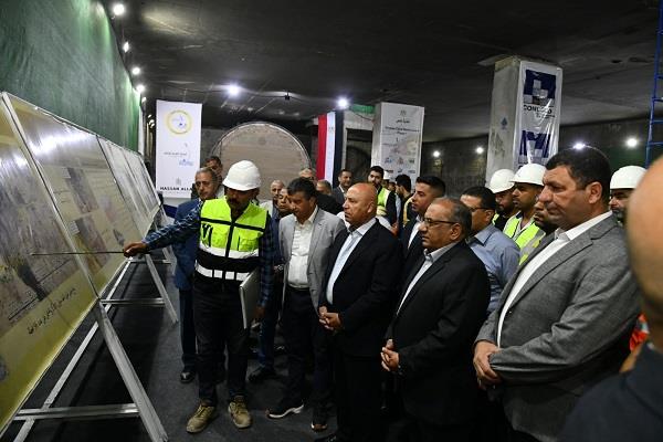 وزير النقل يشهد خروج ماكينة الحفر النفقي الثانية بمحطة المساحة ضمن أعمال المرحلة الأولى للخط الرابع لمترو