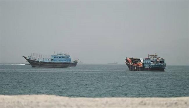 الخارجية الإيرانية: عبور السفن بمسارات موازية في مضيق هرمز قد يعرضها للخطر