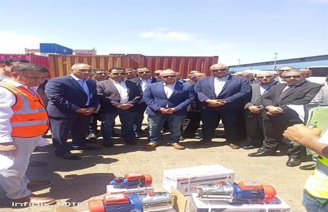 وزير الاستثمار ومحافظ الإسكندرية ورئيس الميناء في جولة تفقدية بميناء الدخيلة 