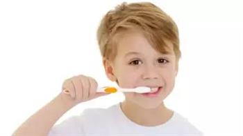 متى يمكن لطفلك استخدام معجون أسنان للأطفال؟ 