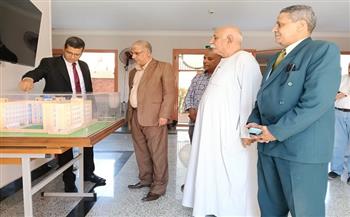 وكيل التربية والتعليم بقنا يتفقد أحد المدارس الخاصة لمتابعة قواعد القبول والكثافات بمرحلة رياض الأطفال