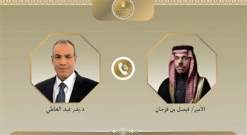 وزير الخارجية ونظيره السعودي يبحثان هاتفيا العلاقات الثنائية والتطورات الإقليمية
