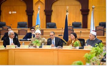 وزير الخارجية يفتتح مائدة مستديرة لمبادرة الأمم المتحدة حول الذكاء الاصطناعي والتنمية البشرية بجامعة الأزهر