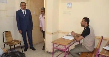 محافظ سوهاج يتفقد لجان الثانوية العامة بجهينة ويؤكد توفير الأجواء الملائمة للطلاب