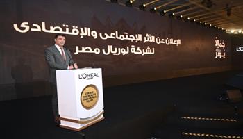 وزير الصناعة يدعو المصانع المصرية للاقتداء بتجربة لوريال في التصنيع الأخضر وإعادة تدوير المياه