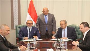وزارة الكهرباء تبدأ استبدال العدادات التقليدية بأخرى ذكية في مواقع اتصالات مصر