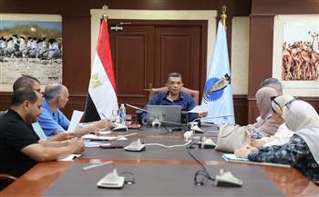 محافظ البحر الأحمر يعقد اجتماعاً لبحث مشروعات "تنمية الصعيد" والتوسع في زراعة الجوجوبا