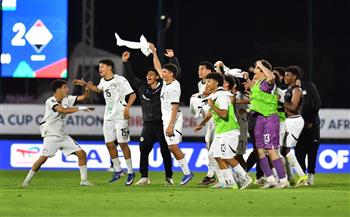 أمم أفريقيا للناشئين.. لاعبو منتخب مصر يتسلمون الميداليات البرونزية