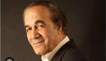 عمرو محمود ياسين يُحيي ذكرى ميلاد والده