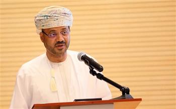 وزير الخارجية العُماني: لا رسوم عبور في مضيق هرمز بل خدمات طوعية مساندة للملاحة