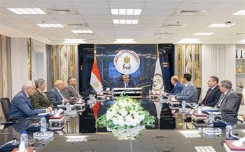 وزير الدولة للإنتاج الحربي: نتكامل مع "الزراعة" لتسريع وتيرة الأعمال بالمشروعات التنموية