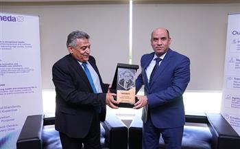 وزير العمل يتابع مراحل التصنيع بشركة راميدا للصناعات الدوائية بالمنطقة الصناعية في 6 أكتوبر