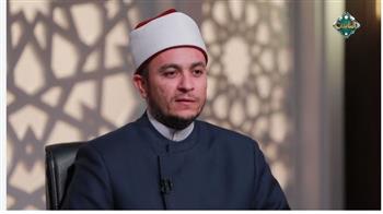 حكم تشغيل القرآن في المنزل خلال النوم.. أمين الفتوى يوضح
