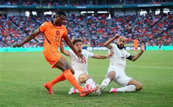 العرب في المونديال.. التعادل السلبي يحسم الشوط الأول بين هولندا والمغرب