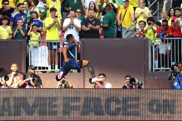العرب في المونديال.. البرازيل تسجل الهدف الثاني في مرمى المنتخب الوطني