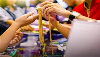 المضاربات أم المصنعية؟.. خبير يوضح الأسباب الحقيقية لتحركات الذهب