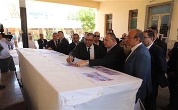 وزير التعليم العالي يتفقد مشروعات جامعة عين شمس التعليمية والطبية