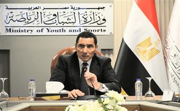 وزير الرياضة يجتمع مع الأندية وممثلي الوزارات والجهات المعنية