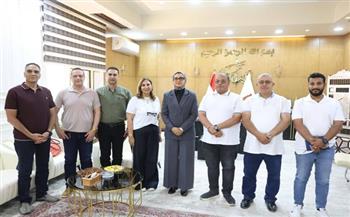 لمتابعة المرحلة الثانية بمشروع "الواحات الخضراء".. محافظ الوادي الجديد تلتقي وفد شركة طيران الخدمات البترولية