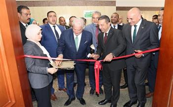 محافظ المنوفية ومستشار رئيس الجمهورية ورئيس جامعة مدينة السادات يشهدوا مجلس أمناء الجامعة الأهلية الأول 