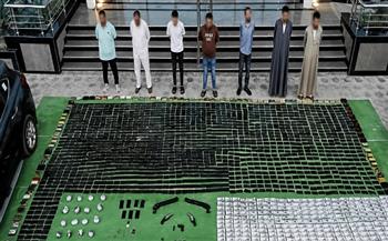 الداخلية توجه ضربة أمنية للبؤر الإجرامية.. مصرع عنصرين وضبط 700 كجم مخدرات و117 قطعة سلاح