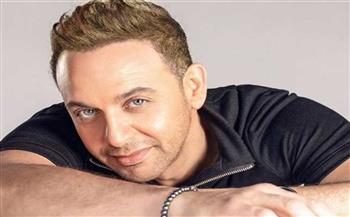 «أنا» لمصطفى قمر ورهان على التكنولوجيا