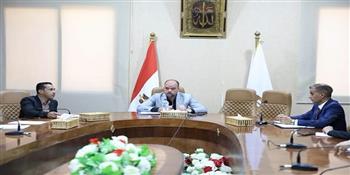 نائب محافظ الوادي الجديد يعقدُ اجتماعًا لمتابعة مبادرة "مشروعك"