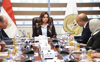 منال عوض تراجع الموقف التنفيذي لمكون المخلفات الصلبة بمشروع تطوير مصرف كيتشنر
