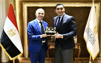 وزير الرياضة يستقبل رئيس الاتحاد الدولي للكيك بوكسينج لإدراجها بالألعاب الإفريقية 2027