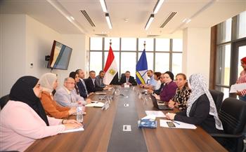 محافظ دمياط يبحث مشروع تعزيز التكيف مع التغيرات المناخية في الساحل الشمالي ودلتا النيل بمصر