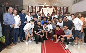 محافظ بورسعيد يستقبل مجلس إداره النادي المصري واللاعبين  أبطال كأس عاصمة مصر 