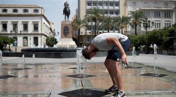 إسبانيا: موجة الحر تسفر عن نحو 900 وفاة في ثاني أكثر أشهر يونيو حرارة
