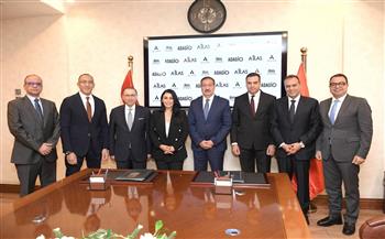 محافظ بورسعيد يشهد توقيع اتفاقية لإقامة مشروع فندقي عالمي داخل قرية مرحبا