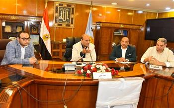 محافظ أسيوط لرؤساء المراكز والأحياء الجدد: خدمة المواطن المعيار الأول لتقييم الأداء