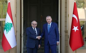 نواف سلام وأردوغان يؤكدان تعزيز الشراكة الاستراتيجية وإحياء اتفاقية التبادل التجاري الحر بين لبنان وتركيا