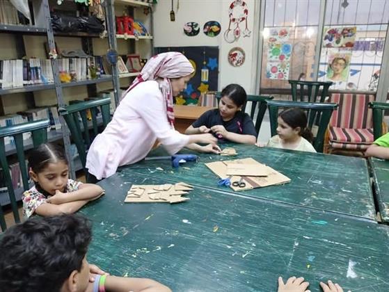 مكتبة الشيخ زايد الثقافية تنظم ورشة فنية باستخدام الورق