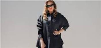 يسرا تخطف الأنظار بإطلالة ساحرة في أسبوع الموضة بباريس