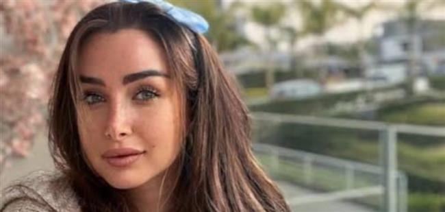 بلغة الإشارة.. هنا الزاهد تدعم منتخب مصر 