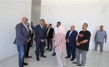 محافظ البحر الأحمر يتفقد مدرسة "الأوربي" للتكنولوجيا التطبيقية بالغردقة 