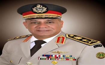 وزير الدفاع يغادر أرض الوطن متوجها إلى دولة تركيا في زيارة رسمية